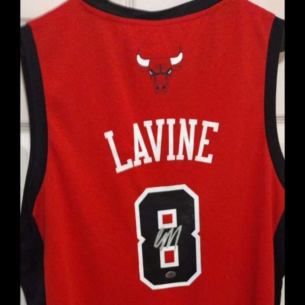 Facsimile Autographed Zach LaVine Chicago Red Reprint Jersey Size Men's XL